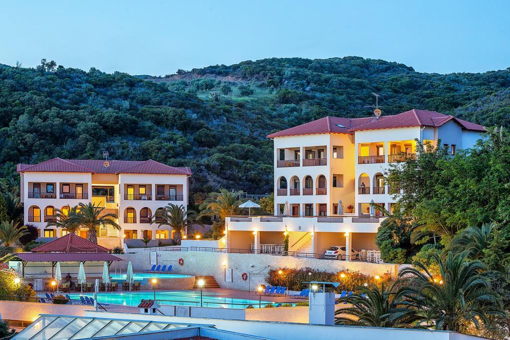 Xenios Theoxenia Hotel Ouranoupoli Exterior photo