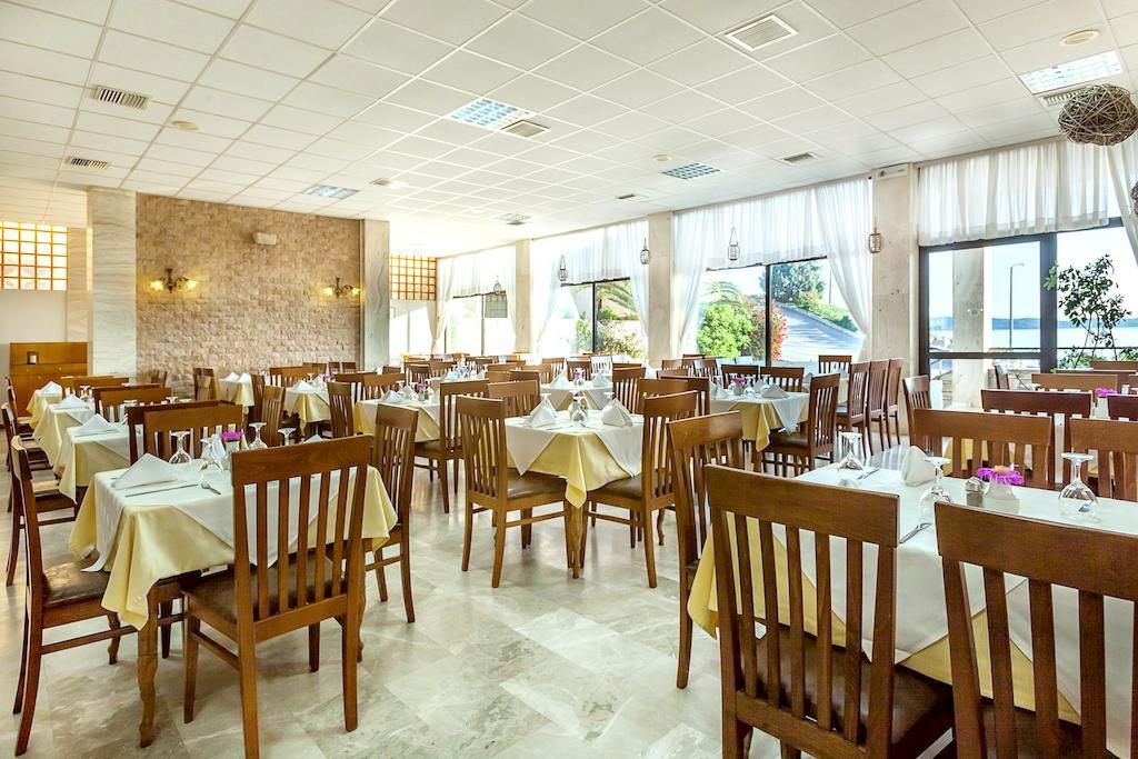 Xenios Theoxenia Hotel Ouranoupoli Exterior photo