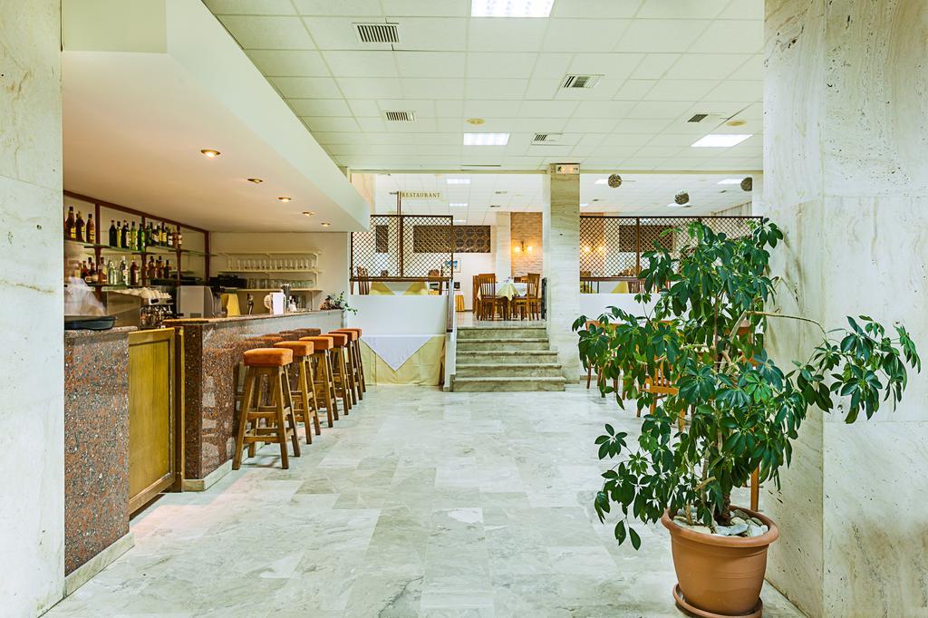 Xenios Theoxenia Hotel Ouranoupoli Exterior photo