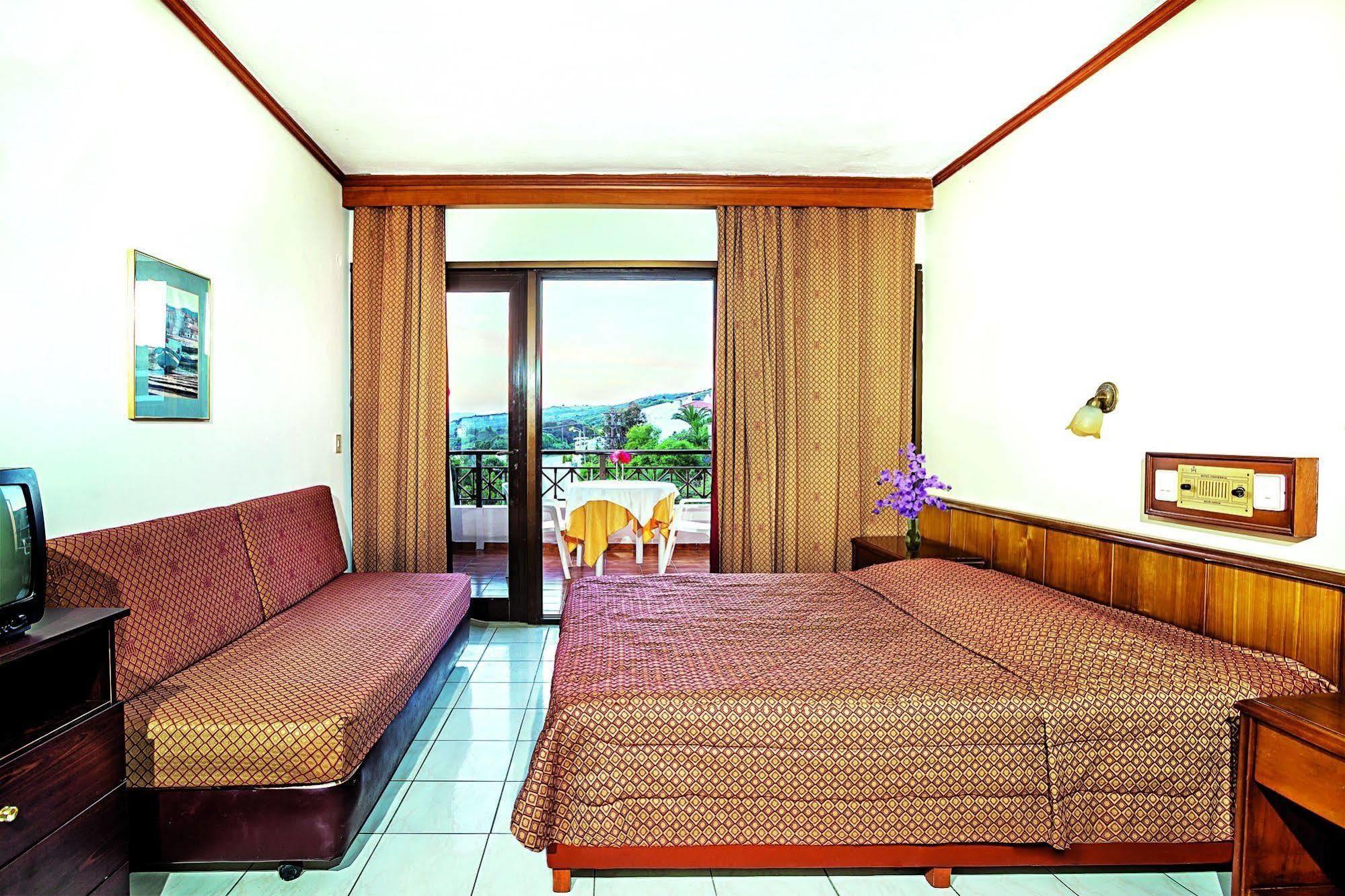 Xenios Theoxenia Hotel Ouranoupoli Exterior photo