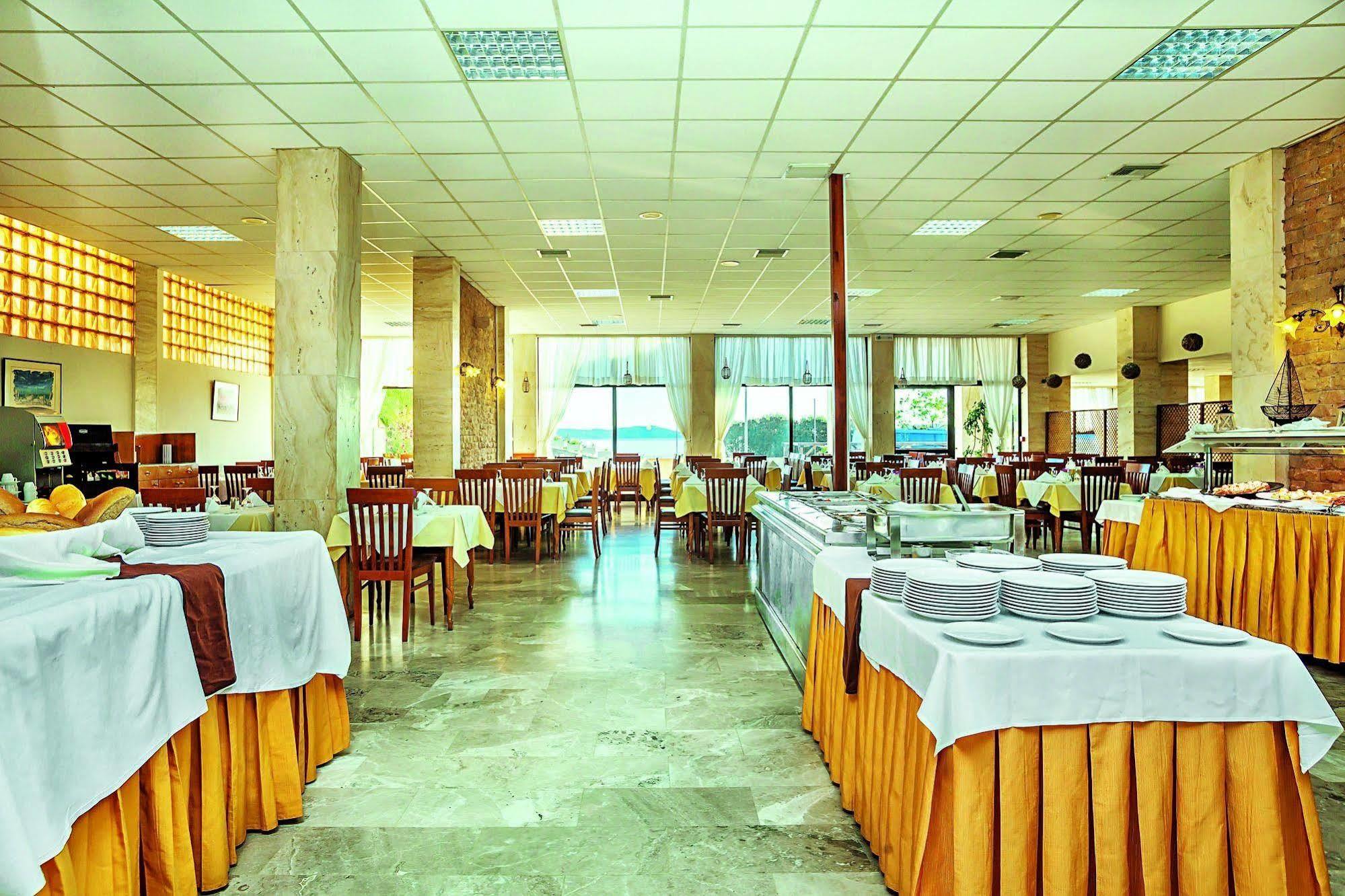Xenios Theoxenia Hotel Ouranoupoli Exterior photo